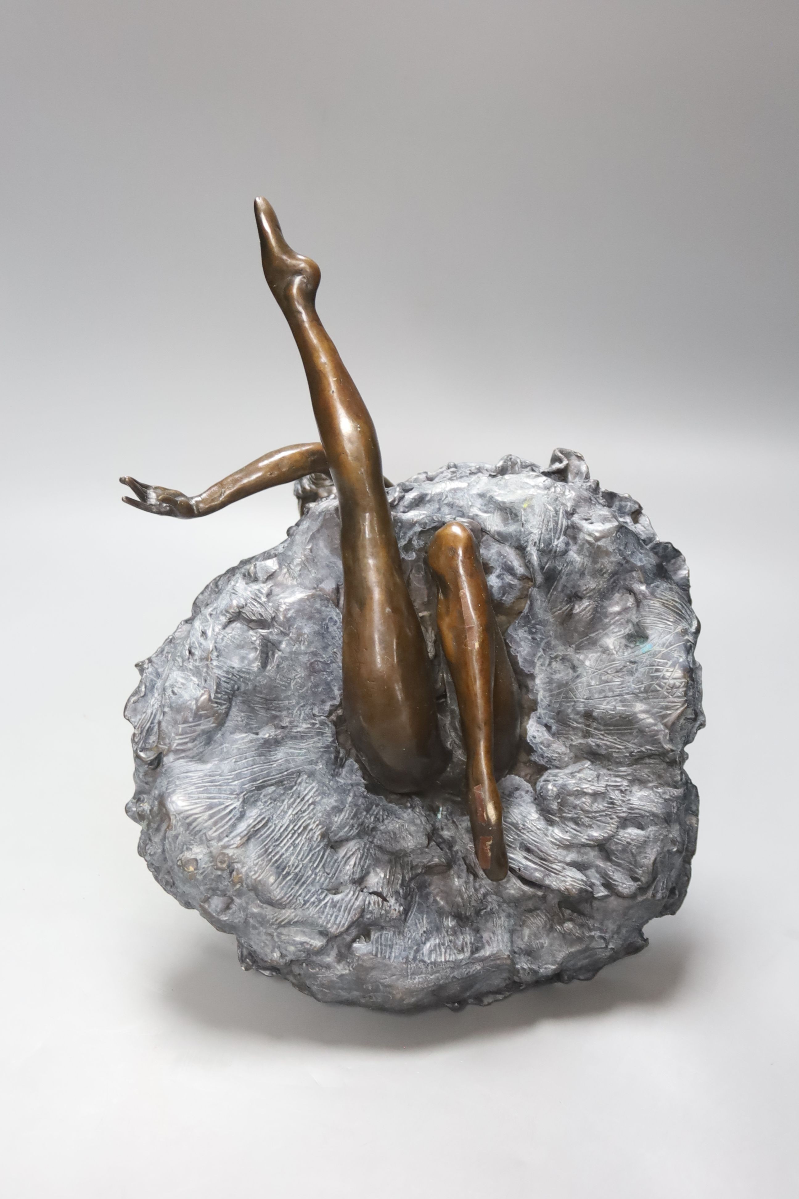 Tom Merrifield, a bronze of a ballet dancer, 28cm tall